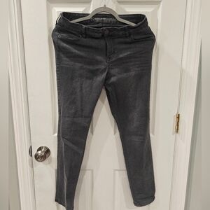 jeans womens Old Navy Super Skinny mid rise 10 petite. Dark gray